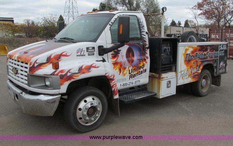 image for item F5542 2006 Chevrolet C5500 service truck