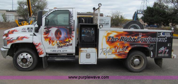 image for item F5542 2006 Chevrolet C5500 service truck