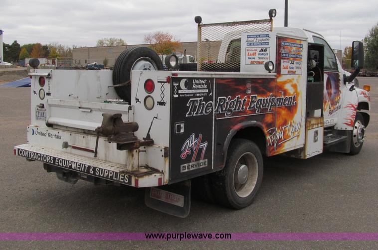 image for item F5542 2006 Chevrolet C5500 service truck