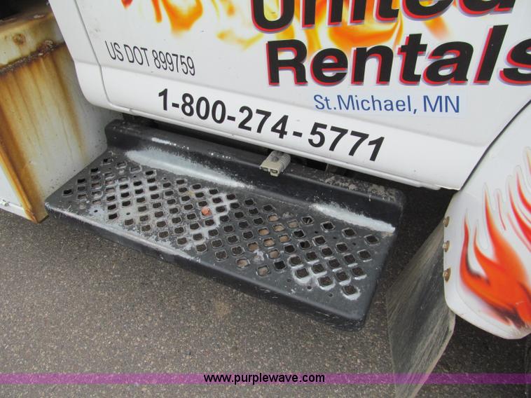 image for item F5542 2006 Chevrolet C5500 service truck