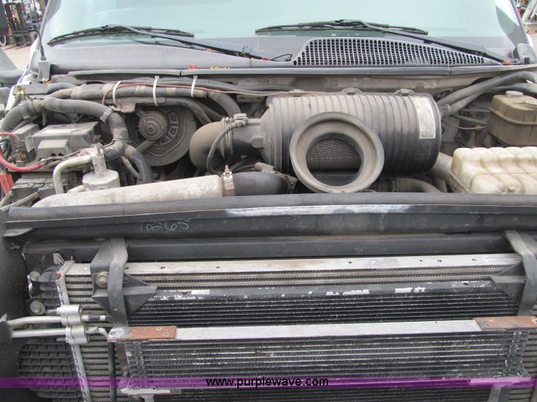 image for item F5542 2006 Chevrolet C5500 service truck