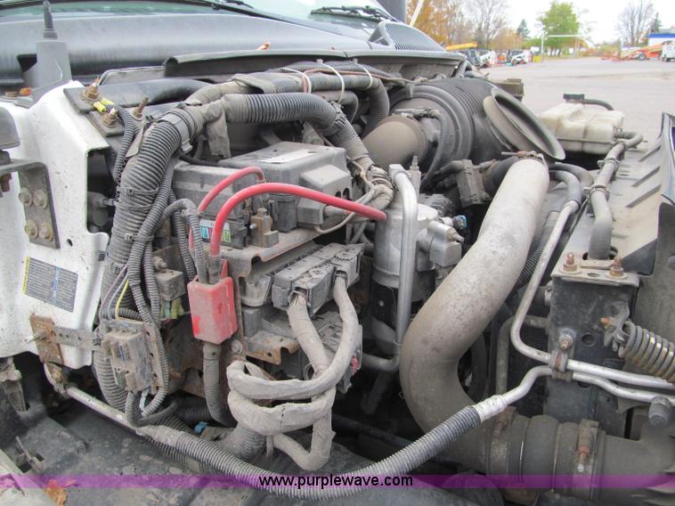 image for item F5542 2006 Chevrolet C5500 service truck