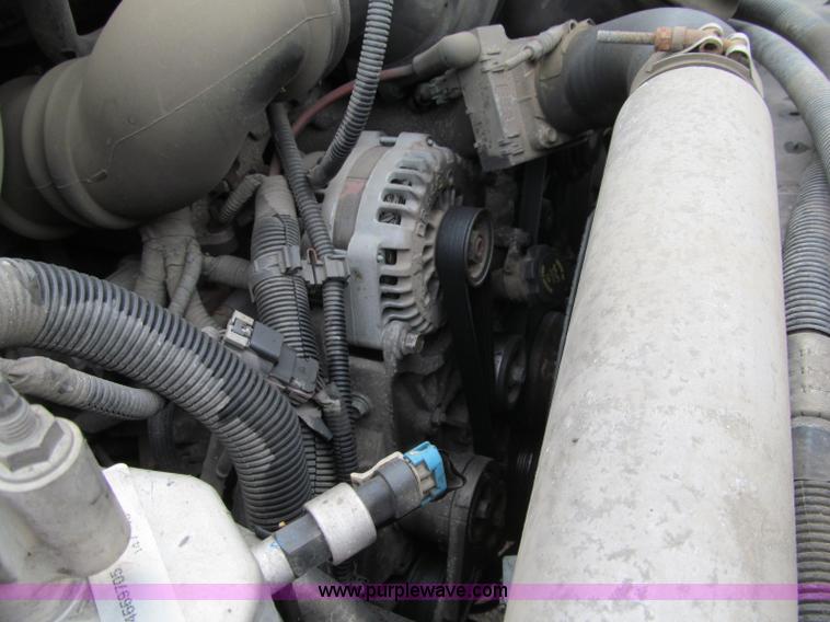 image for item F5542 2006 Chevrolet C5500 service truck