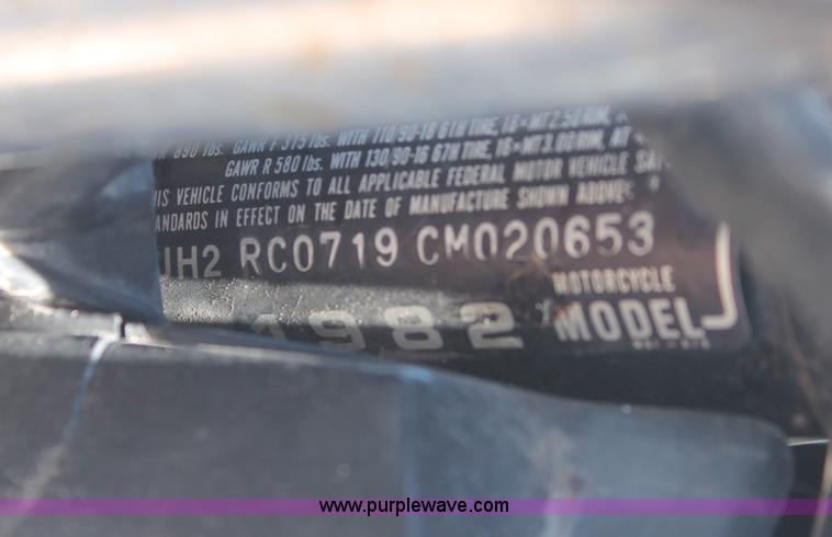 image for item L9996 1982 Honda V45 Magna motorcycle