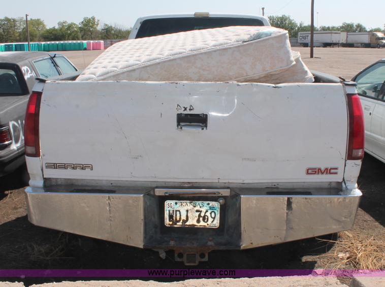 image for item L9998 1989 GMC Sierra C3500 extended cab pickup truck