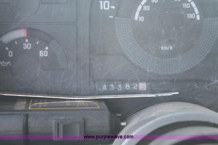 image for item L9998 1989 GMC Sierra C3500 extended cab pickup truck