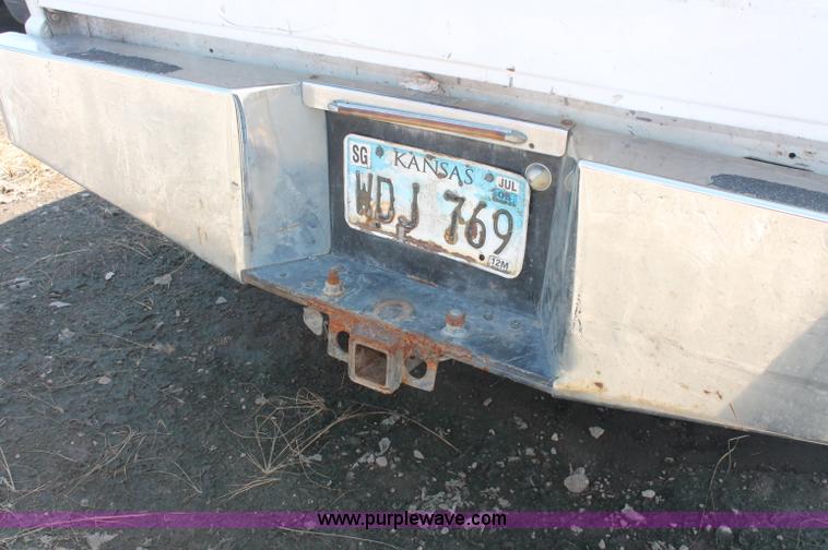 image for item L9998 1989 GMC Sierra C3500 extended cab pickup truck