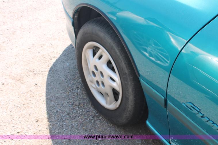 image for item O9321 1998 Pontiac Sunfire SE