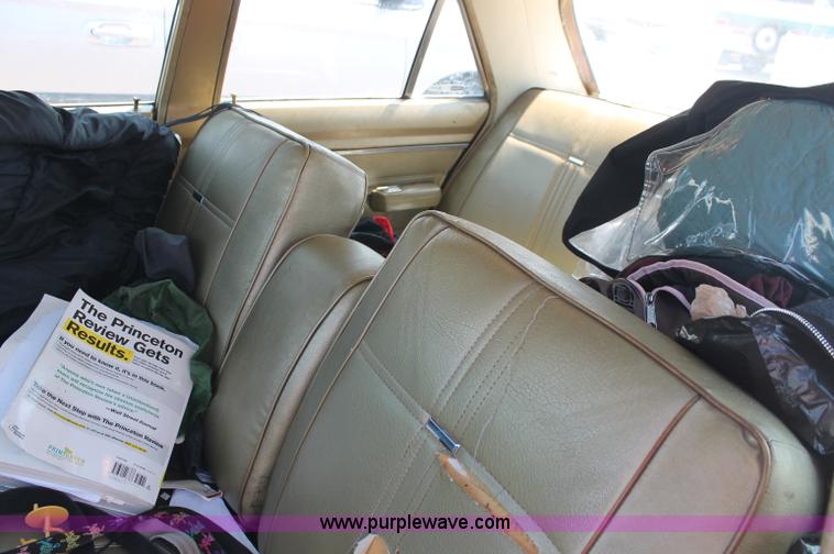 image for item O9325 1969 Plymouth Valiant Signet