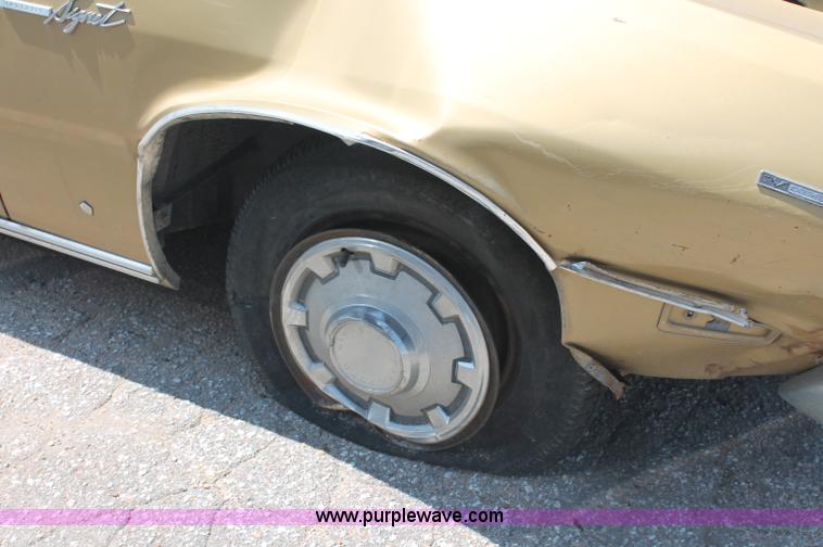 image for item O9325 1969 Plymouth Valiant Signet