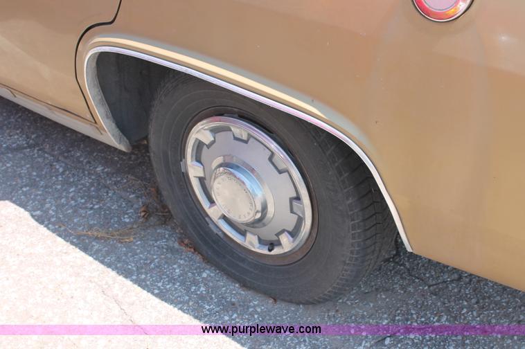 image for item O9325 1969 Plymouth Valiant Signet