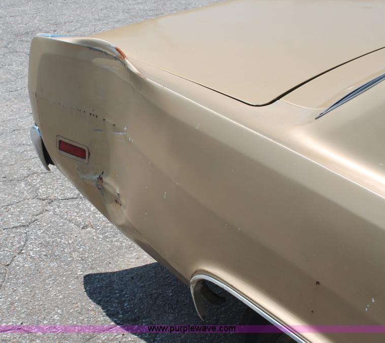 image for item O9325 1969 Plymouth Valiant Signet