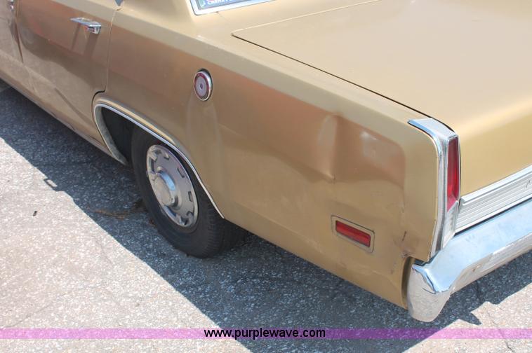 image for item O9325 1969 Plymouth Valiant Signet
