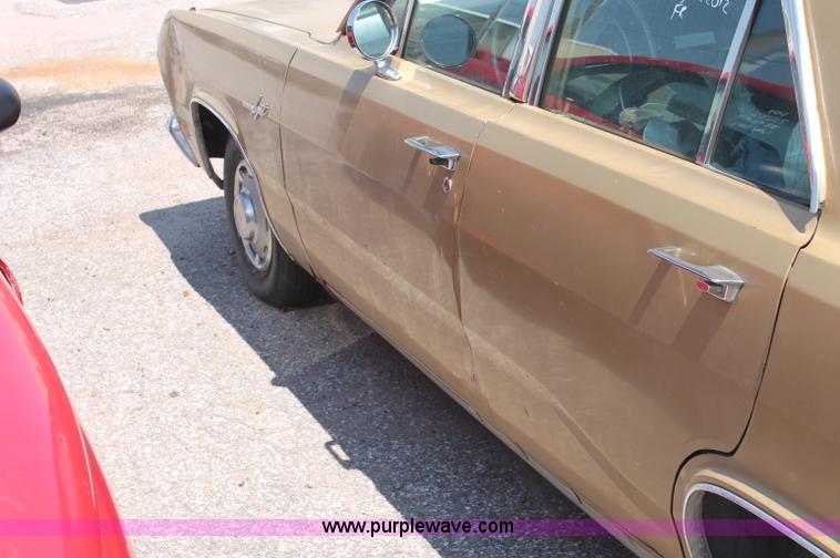 image for item O9325 1969 Plymouth Valiant Signet