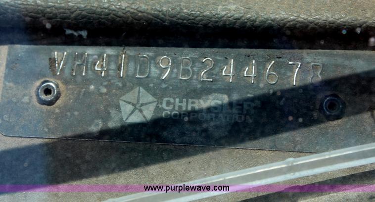 image for item O9325 1969 Plymouth Valiant Signet