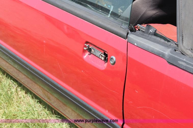 image for item O9326 1988 Ford Mustang LX convertible