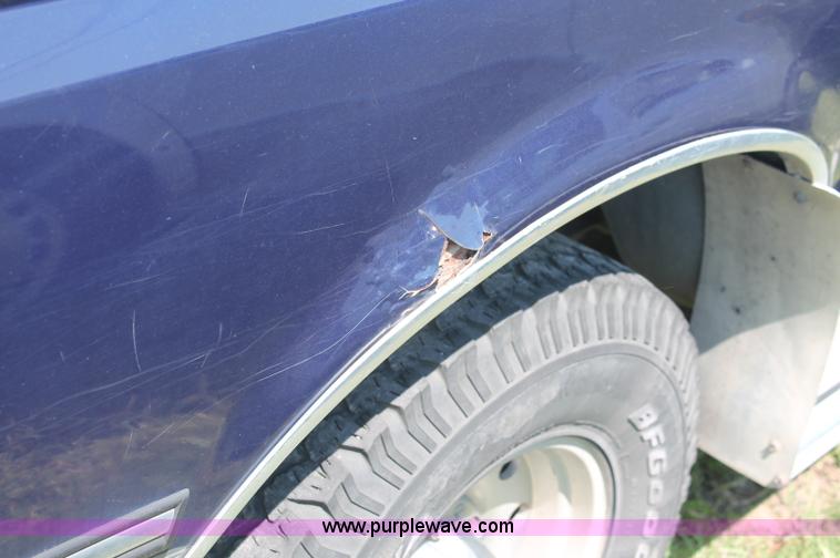 image for item O9328 1994 Ford F150 XLT extended cab pickup truck