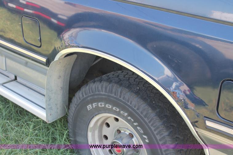 image for item O9328 1994 Ford F150 XLT extended cab pickup truck