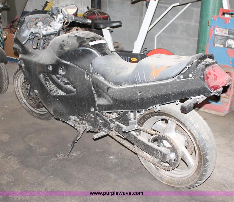 image for item O9329 1996 Suzuki Katana 750 motorcycle