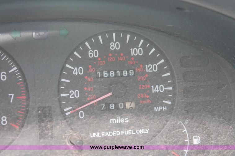 image for item O9335 2000 Chrysler Sebring LXi