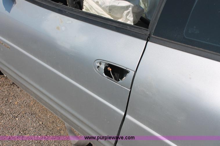 image for item O9335 2000 Chrysler Sebring LXi