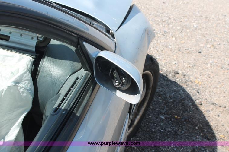 image for item O9335 2000 Chrysler Sebring LXi