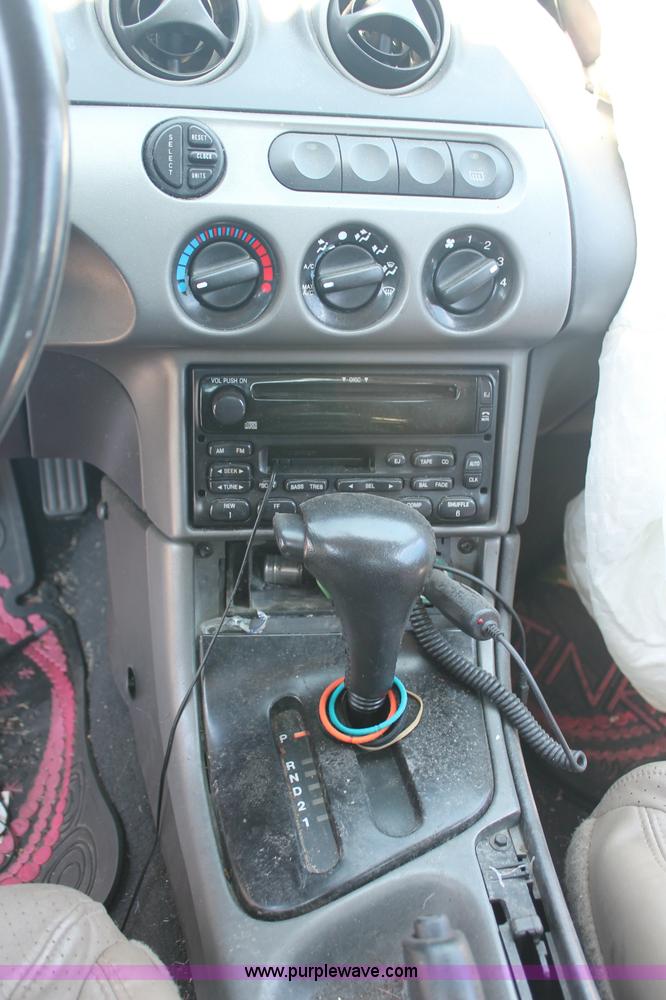 image for item O9336 2000 Mercury Cougar