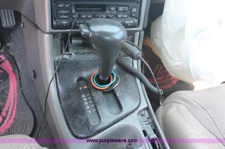 image for item O9336 2000 Mercury Cougar