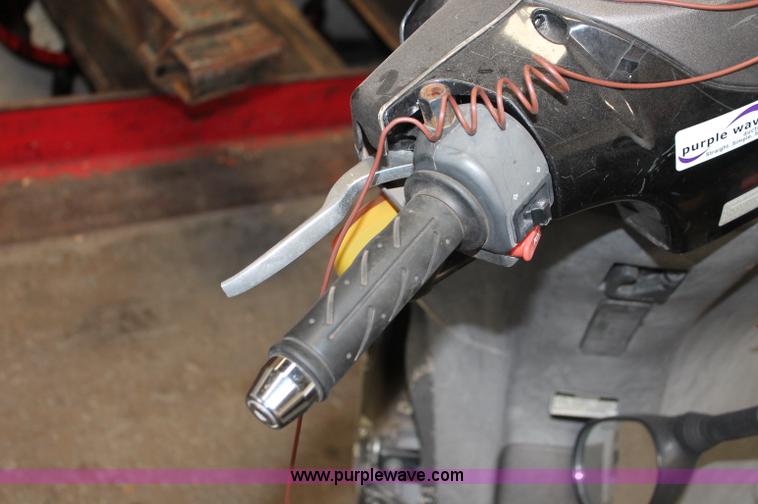 image for item O9337 2005 Kymco scooter