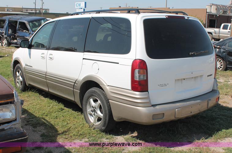 image for item O9339 1999 Pontiac Montana mini van