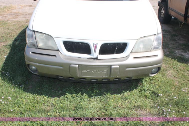image for item O9339 1999 Pontiac Montana mini van