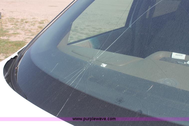 image for item O9339 1999 Pontiac Montana mini van