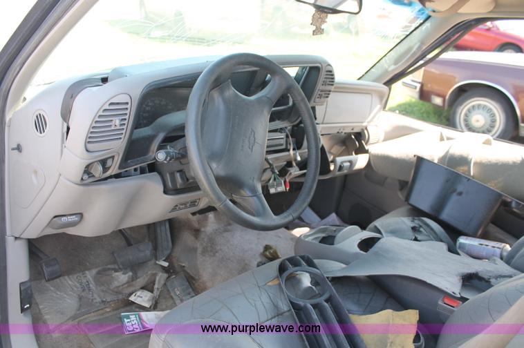 image for item O9340 1997 Chevrolet Tahoe SUV