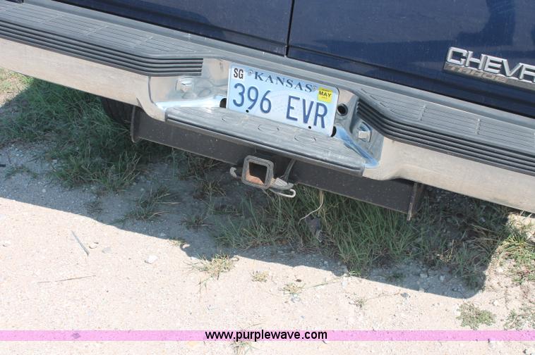 image for item O9340 1997 Chevrolet Tahoe SUV