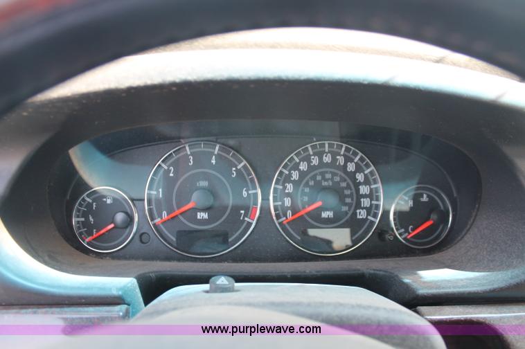 image for item O9341 2001 Chrysler Sebring LXi