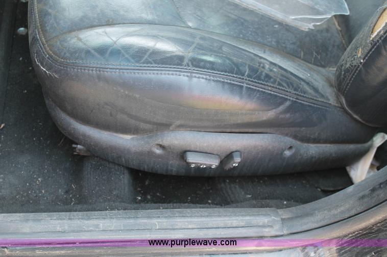 image for item O9341 2001 Chrysler Sebring LXi