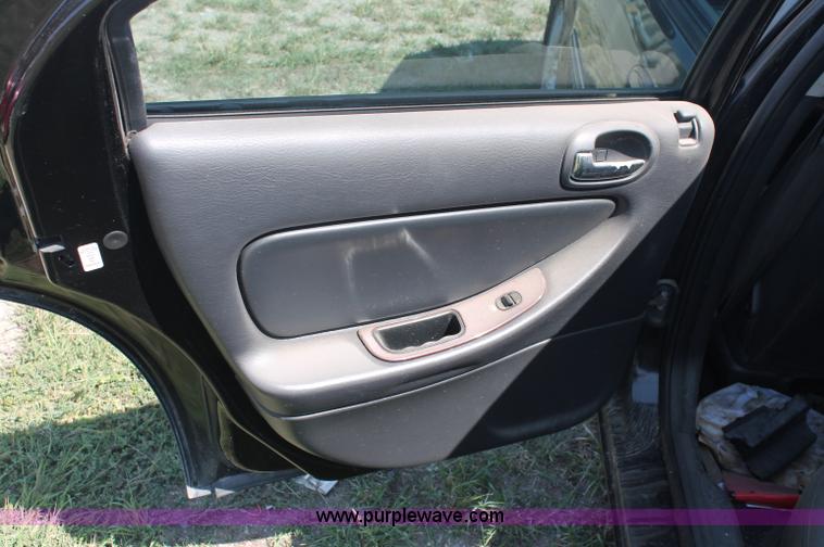 image for item O9341 2001 Chrysler Sebring LXi