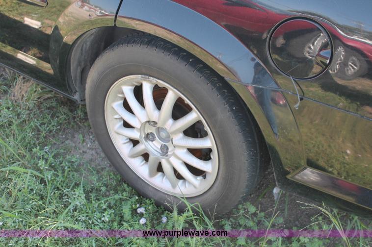 image for item O9341 2001 Chrysler Sebring LXi