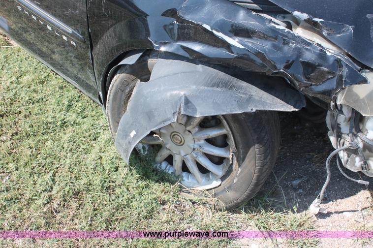 image for item O9341 2001 Chrysler Sebring LXi