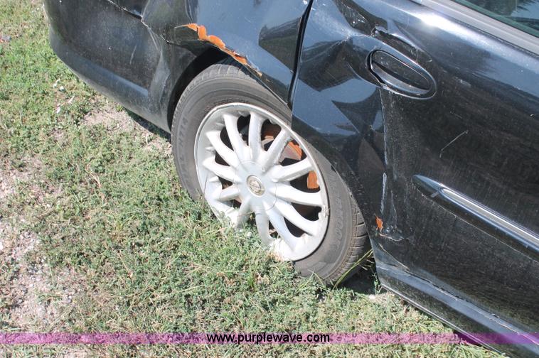 image for item O9341 2001 Chrysler Sebring LXi