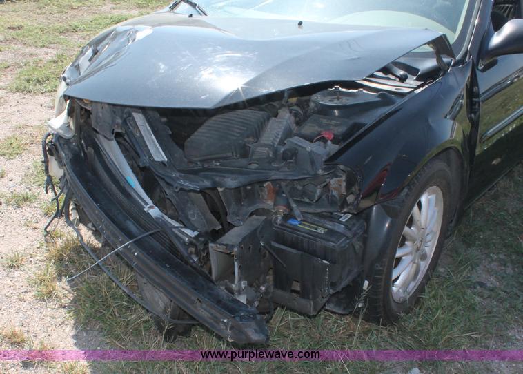 image for item O9341 2001 Chrysler Sebring LXi
