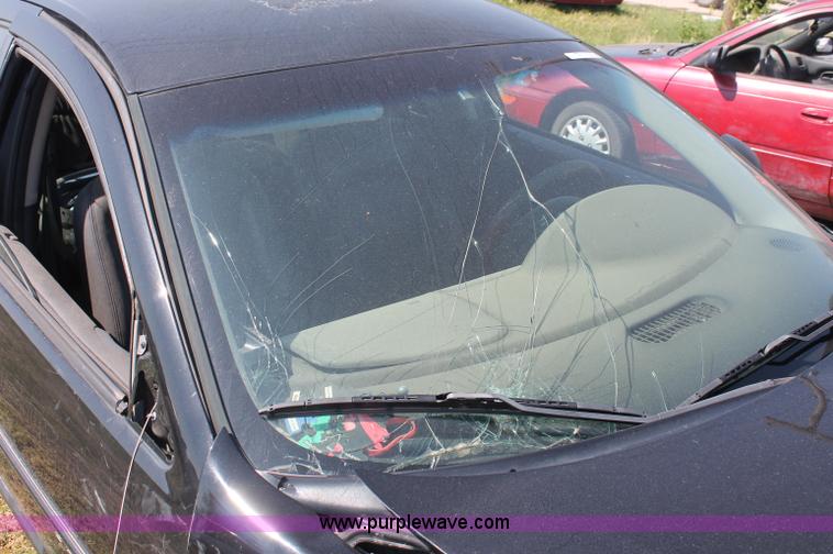 image for item O9341 2001 Chrysler Sebring LXi