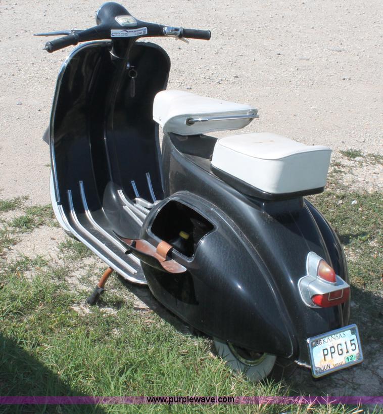 image for item O9342 1961 Vespa moped