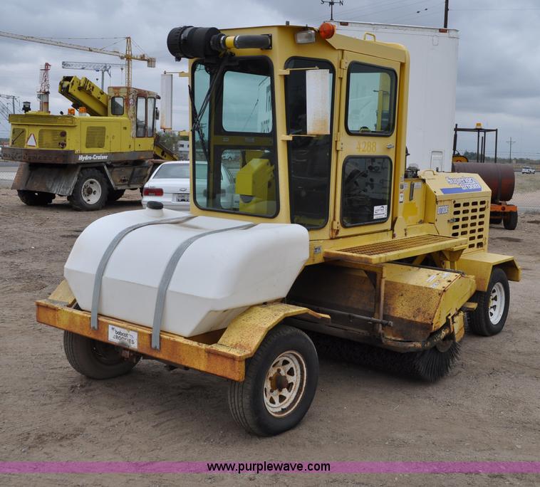 image for item C3020 2004 Superior DT80C broom