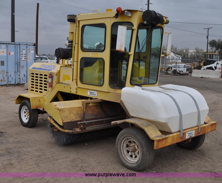 image for item C3020 2004 Superior DT80C broom