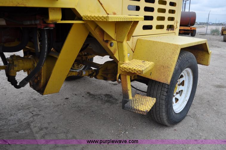 image for item C3020 2004 Superior DT80C broom