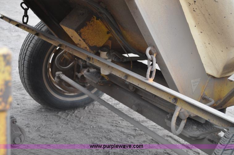 image for item C3020 2004 Superior DT80C broom