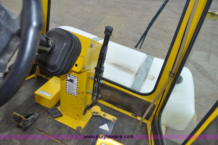 image for item C3020 2004 Superior DT80C broom