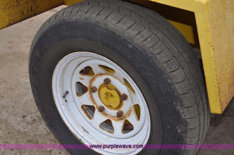 image for item C3020 2004 Superior DT80C broom