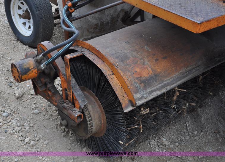 image for item C3021 Broce D-9 broom